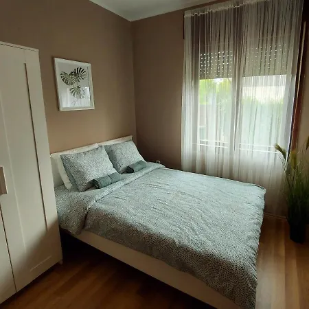 公寓 Molo Apartman 鲍洛通费尼韦什